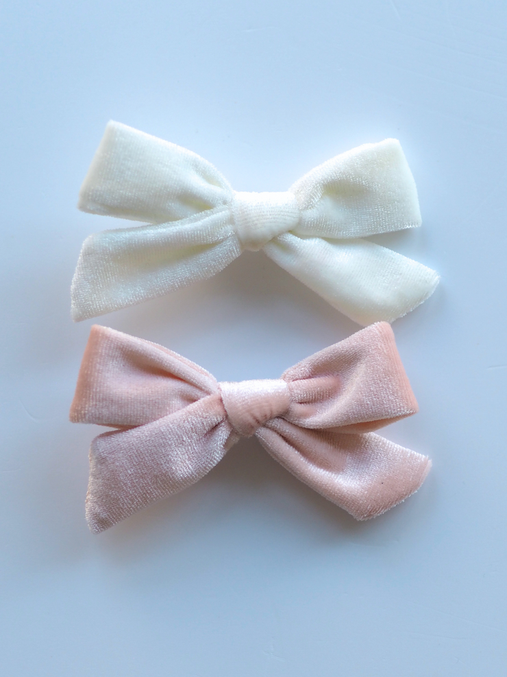 *NEW* Pink + White Velvet Pip Clip