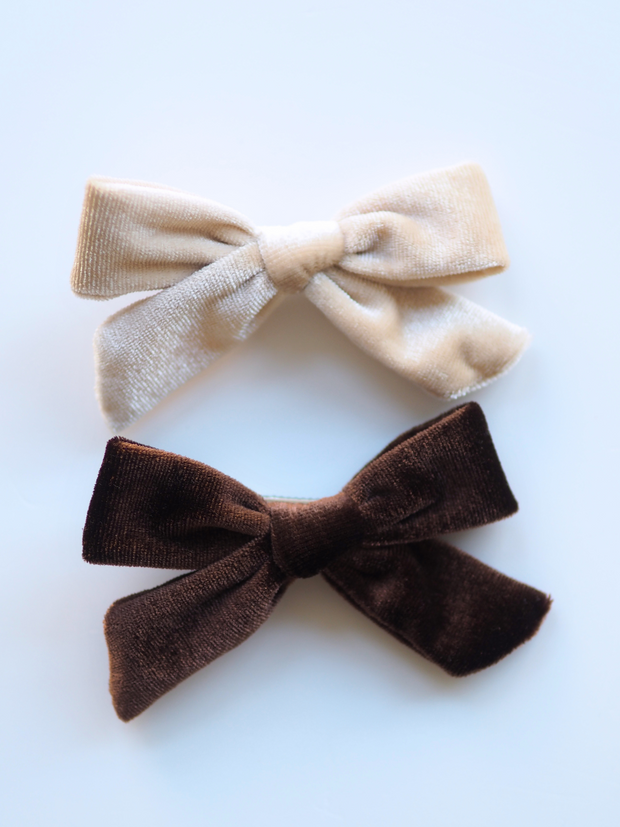 *NEW* Oat + Brown Velvet Pip Clip